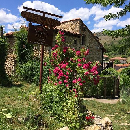 פראלחוס דה לאס טרוצ'אס Casas Rurales Chon Alto Tajo מראה חיצוני תמונה