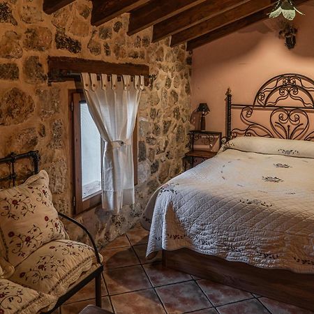 פראלחוס דה לאס טרוצ'אס Casas Rurales Chon Alto Tajo מראה חיצוני תמונה